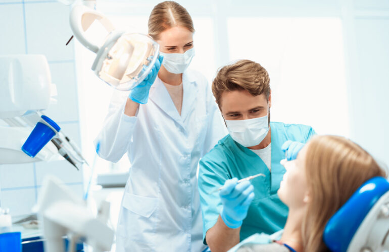 Médicos e Dentistas não podem ser MEI: conheça as opções