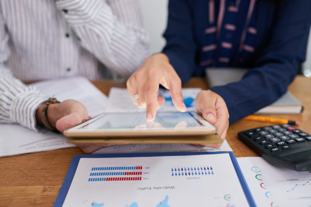 Como identificar gargalos financeiros com relatórios contábeis gerenciais